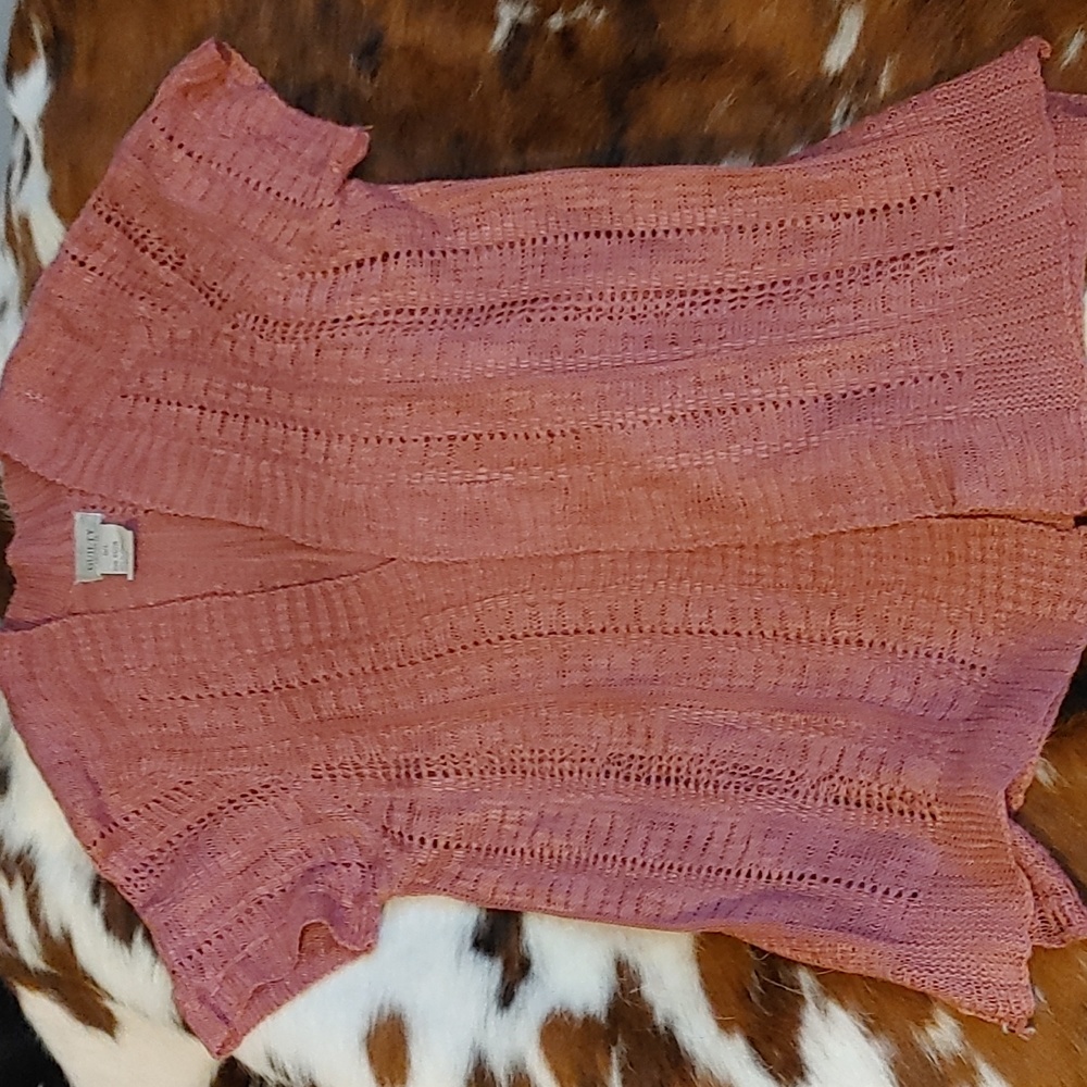 Guilty Short Sleeve Sweater Sz L